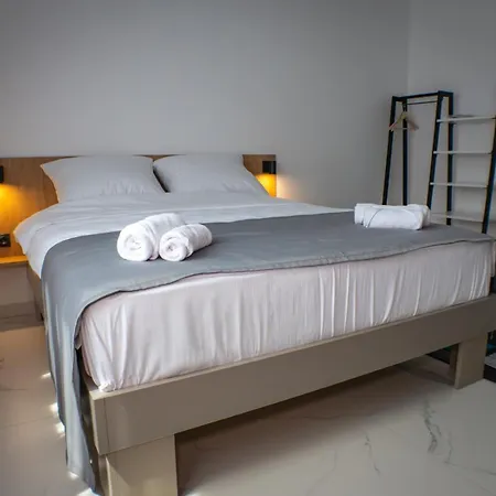 Sunny Corner * Visoko